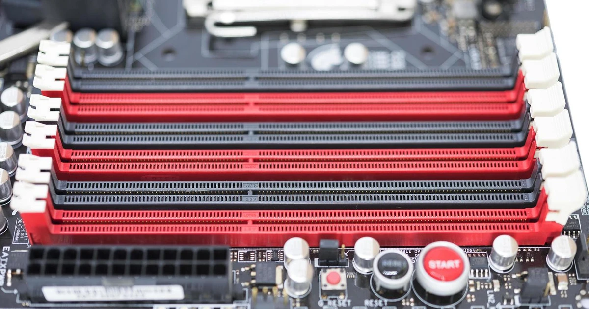 khe cắm ram dimm slot trên bo mạch chủ