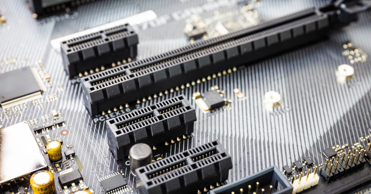 khe pci-express trên mainboard